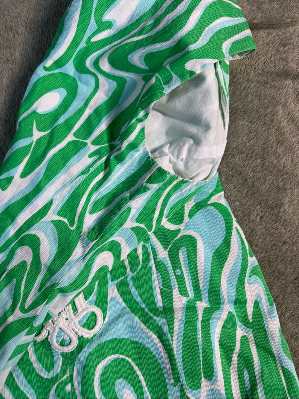 Lilly Pulitzer Green and White Printed Dress Shift Style with Lace Trim - Picture 5 of 6